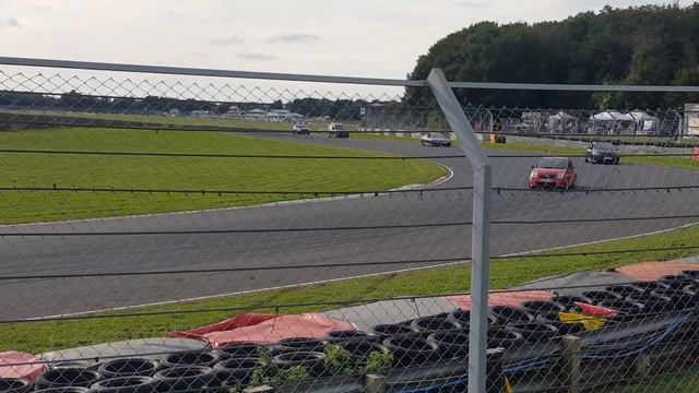 Kirsty lap 3 castle combe 2021 forge motorsport Citroen c2 vts (parade) смотреть онлайн