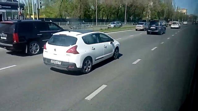 Поездка на автобусе Scania Omnilink CL94UB. Маршрут 323. смотреть онлайн