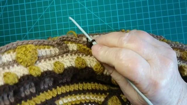 Ч.24 Коврик МАЙ по МК Евгении Тыченко. Ряды 63-64 смотреть онлайн