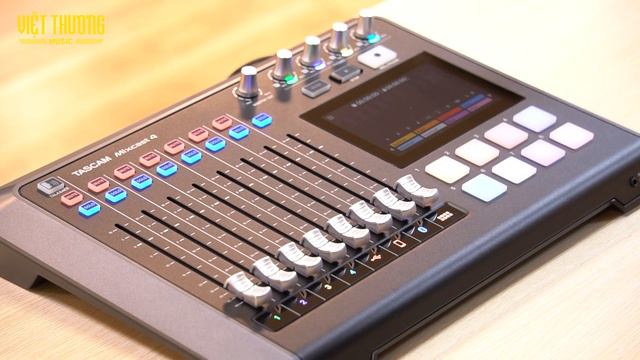 Đập hộp và Review Mixer Tascam Mixcast 4 смотреть онлайн