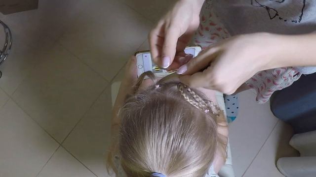Высокий хвост декорированный косами Прически в школу Hairstyles смотреть онлайн