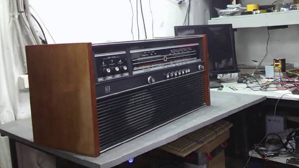 Привет из СССР... | Радиола в современном исполнении| ЗверьПК смотреть онлайн