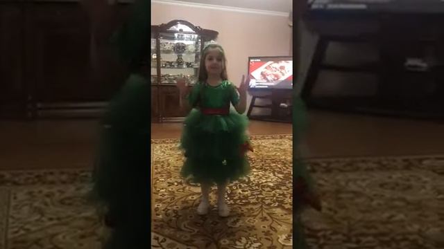 Замела метель за город мой. По дорогам стелется пеленой. Песня смотреть онлайн