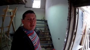 Как сделать двух маршевую лестницу в доме. Своими руками