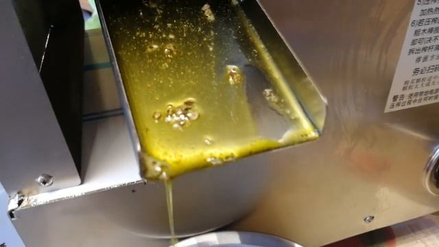 Давим сыродавленное Конопляное масло МУКА и МАСЛО Балакиных смотреть онлайн