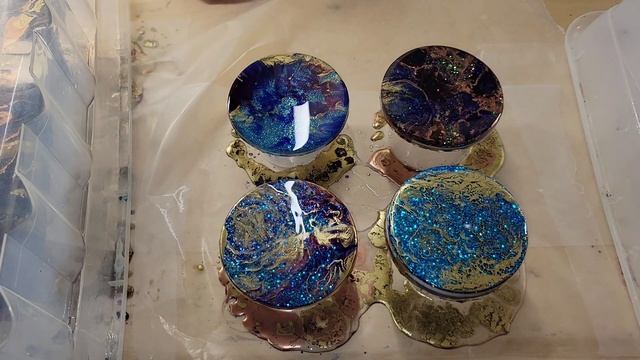 How to get lacing on your resin art with alcohol inks | Using LET'S RESIN alcohol inks смотреть онлайн