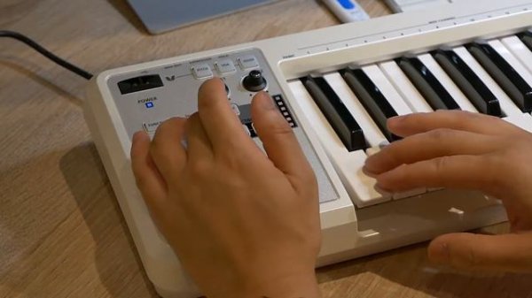 Roland MIDI Keyboard Controller A-49-WHを購入！！