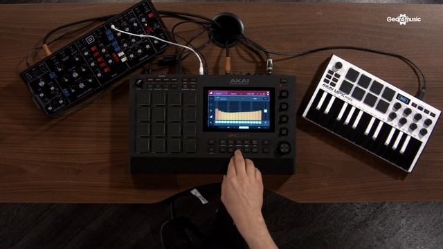 Akai Professional MPC Live II Standalone Production System | Gear4music overview смотреть онлайн