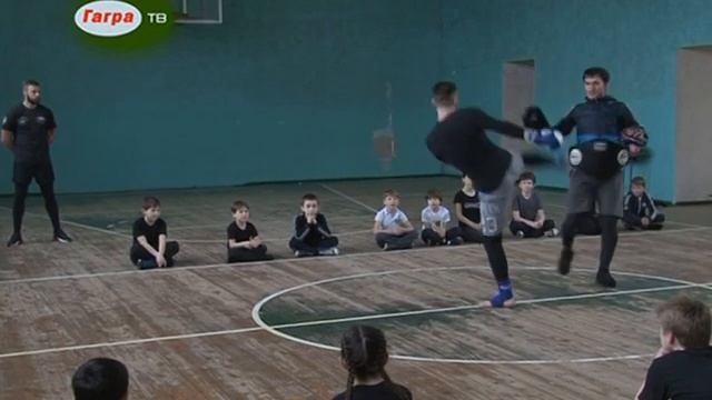 В Гагре открылась секция французского боевого искусства - Савата смотреть онлайн