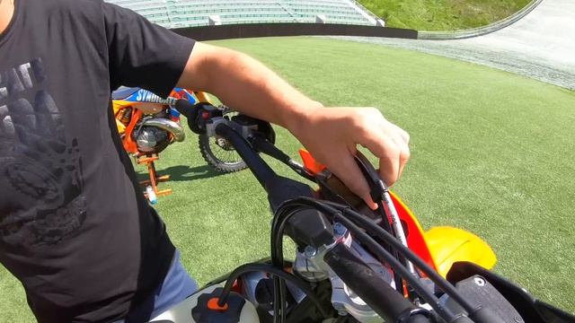 Возьмите наши деньги - обзор изменений на новом KTM EXC300tpi 2020 м.г. смотреть онлайн