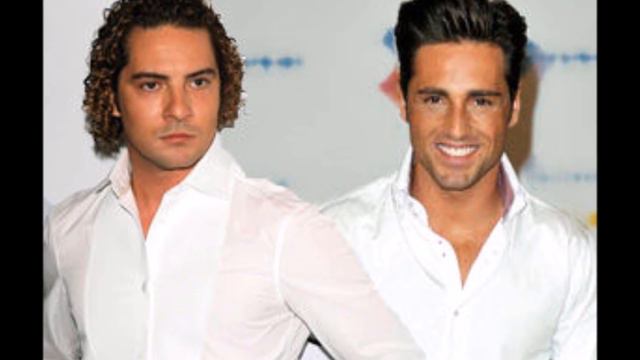 David Bisbal ofrece su apoyo a David Bustamante смотреть онлайн
