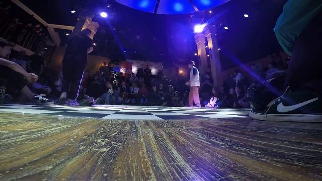 HIP-HOP PRO 1x1 - Атажан VS Ирэн - 4QUARTERS & FDS ANNIVERSARY 5 смотреть онлайн