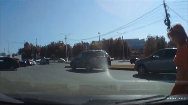 Что проиходит на жаре с регистратором, и откуда плохие видео днём. смотреть онлайн