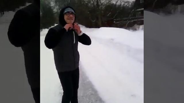 Раскол прыгает за мячом смотреть онлайн