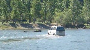 Тойота таун айс ноах в Монголии брод через Идер