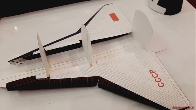 Космический корабль "Буран" из бумаги смотреть онлайн