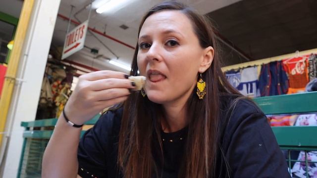 VICTORIA STREET MARKET l Durban's oldest market l What to do in DURBAN l South African YouTubers смотреть онлайн