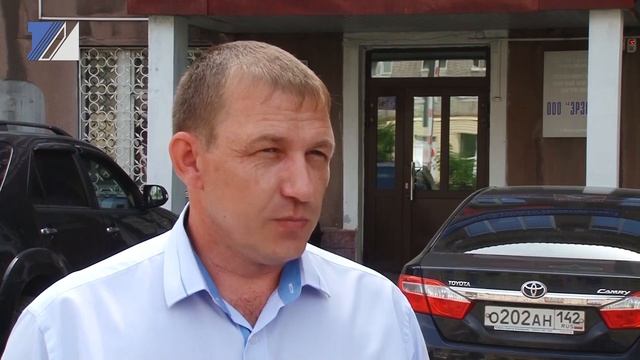 Зачем спилили лавочки? смотреть онлайн