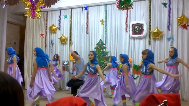 выступление НГ2015 Саяногорск 5шк смотреть онлайн