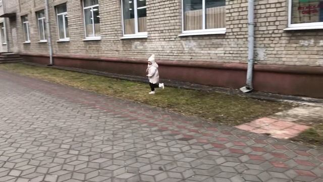 Ева-это чудо малое))) 4,5 лет смотреть онлайн