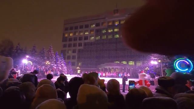 Костанай вечерний Зажжение городской Ёлки смотреть онлайн