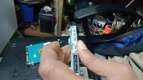 How to install 2.5 SSD on Toshiba laptop | SSD + HDD | Adata Su650 120GB | Hello Computer