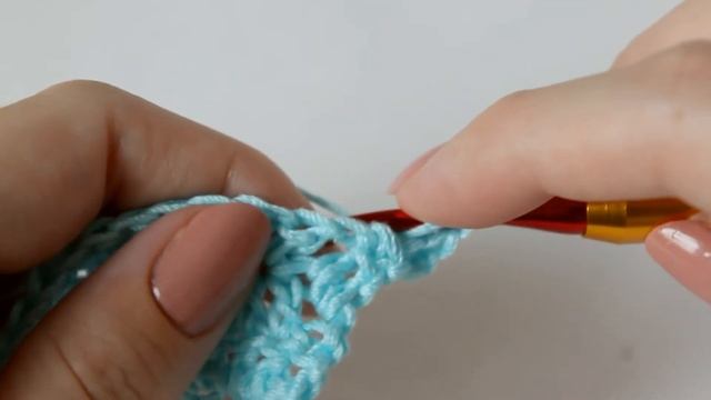 КАК ВЯЗАТЬ РЕЛЬЕФНЫЕ ВОГНУТЫЕ ИЗНАНОЧНЫЕ СТОЛБИКИ КРЮЧКом смотреть онлайн