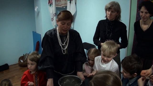 Часть 18. Лепка крестиков. Детские песни для поста. Кричалка на половину поста. Значение лесенки. смотреть онлайн