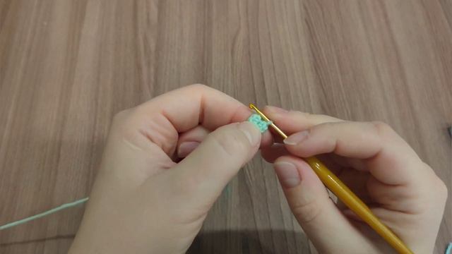 Зайчик Валентин || Попетельный мастер-класс крючком || Часть 1|| смотреть онлайн