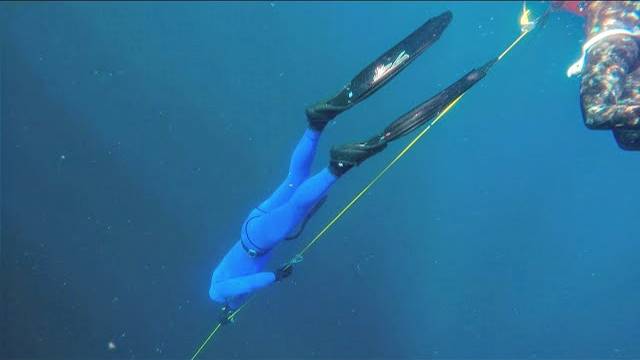Freediving training session смотреть онлайн