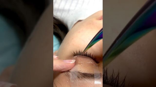 Снятие без комочков. #lashes #lash #lashextensions смотреть онлайн