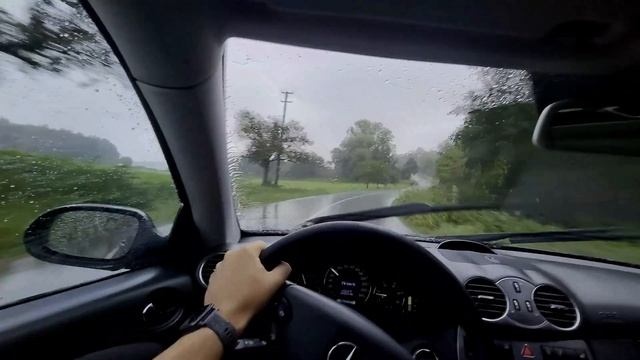 Mercedes CLK w209 POV 4k drive on a rainy day смотреть онлайн