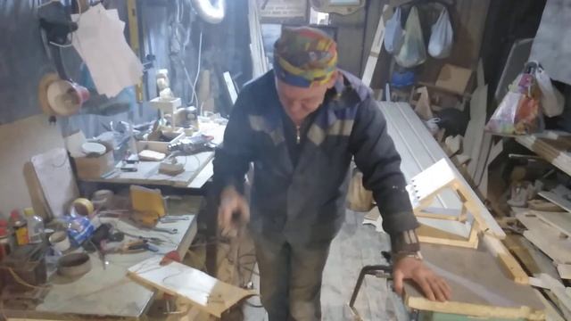 Резьба нихромовой струной. Декор кормушки. смотреть онлайн