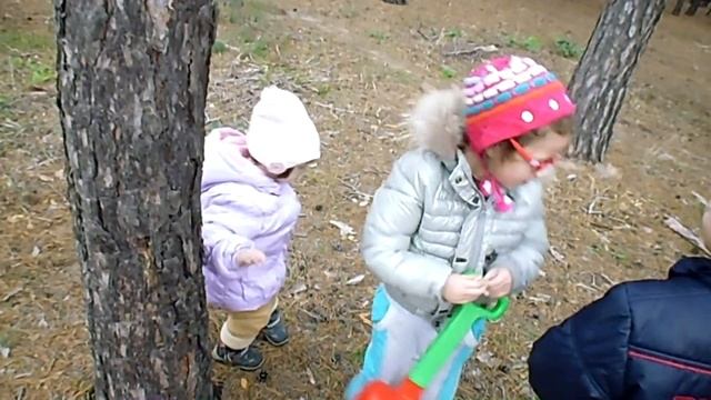 Поиски сокровища, квест для детей, нашли в лесу сокровища пиратов. смотреть онлайн