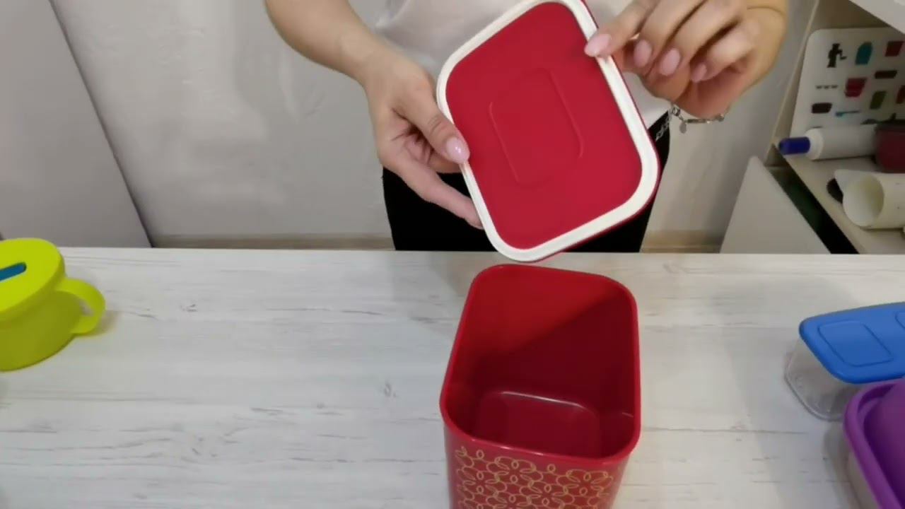 Как открывать/ закрывать крышки Tupperware смотреть онлайн