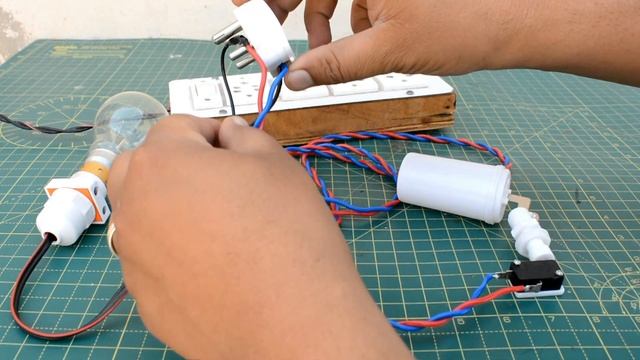 Auto Cut Switch For Water Pump | Pump Auto ON-OFF | Easy Way to Make Automatic Water Pump Controlle смотреть онлайн