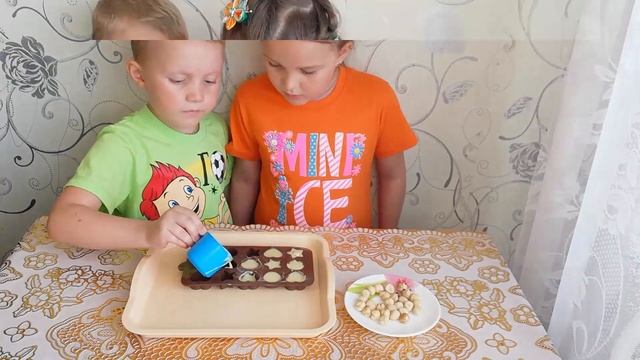 Кулинарный рецепт шоколадных конфет!#BerryKids смотреть онлайн
