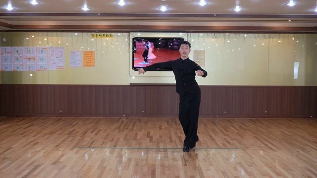 삼바 베이직 바운스 & 무브먼트(Samba Basic Bounce & Movement) смотреть онлайн