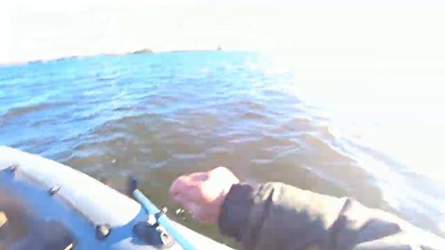 НА ЯУЗЕ ВЕТЕР, НО СУДАК КЛЮЁТ! смотреть онлайн