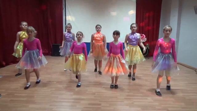 Хореографический ансамбль "Задоринка", День Матери 2020г. смотреть онлайн