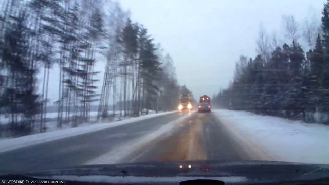 Пошёл на обгон - повезло - Слава Богу !!! смотреть онлайн