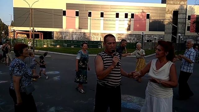 Танцплощадка смотреть онлайн