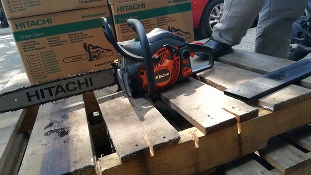 HIMARKET.VN, MÁY CƯA XĂNG HITACHI CS33EB GIÁ RẺ, MÁY CƯA XĂNG CHÍNH HÃNG, LH: 0888571179