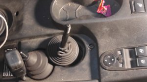 Установка "тихих рычагов раздатки" на Ниву Легенд 2024. часть 1.