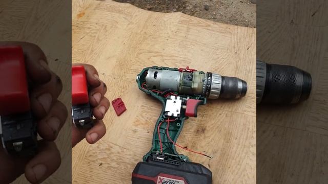 Ремонт кнопки шруповерта Parkside смотреть онлайн