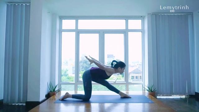 Ngày 15| 60 Phút Yoga Tập Trung & Thăng Bằng/Balance Yoga смотреть онлайн