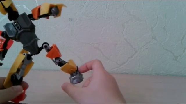 Обзор 2 роботов HERO FACTORY смотреть онлайн