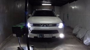 Митсубиси Аутлендер 2013г,установка линз,подключение ДХО в ПТФ