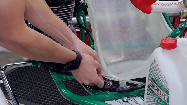 HOW TO: Install An IAME KA100 Engine On Your Go Kart - POWER REPUBLIC смотреть онлайн