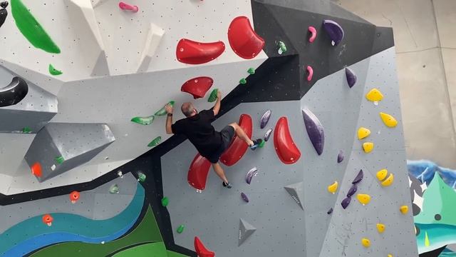 JB’s git gud sesh at the new gym???♀️ смотреть онлайн